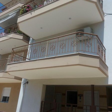 Jordan'S 4Th Appartment At نيا ميشانيونا المظهر الخارجي الصورة